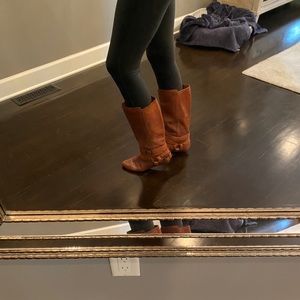 #1107 Women’s Gianni Bini Boots. Size 9.5 M